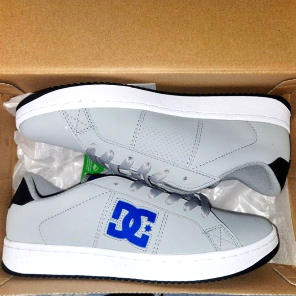 DC Striker Skate Shoes Sz (10) - Picture 3 of 6